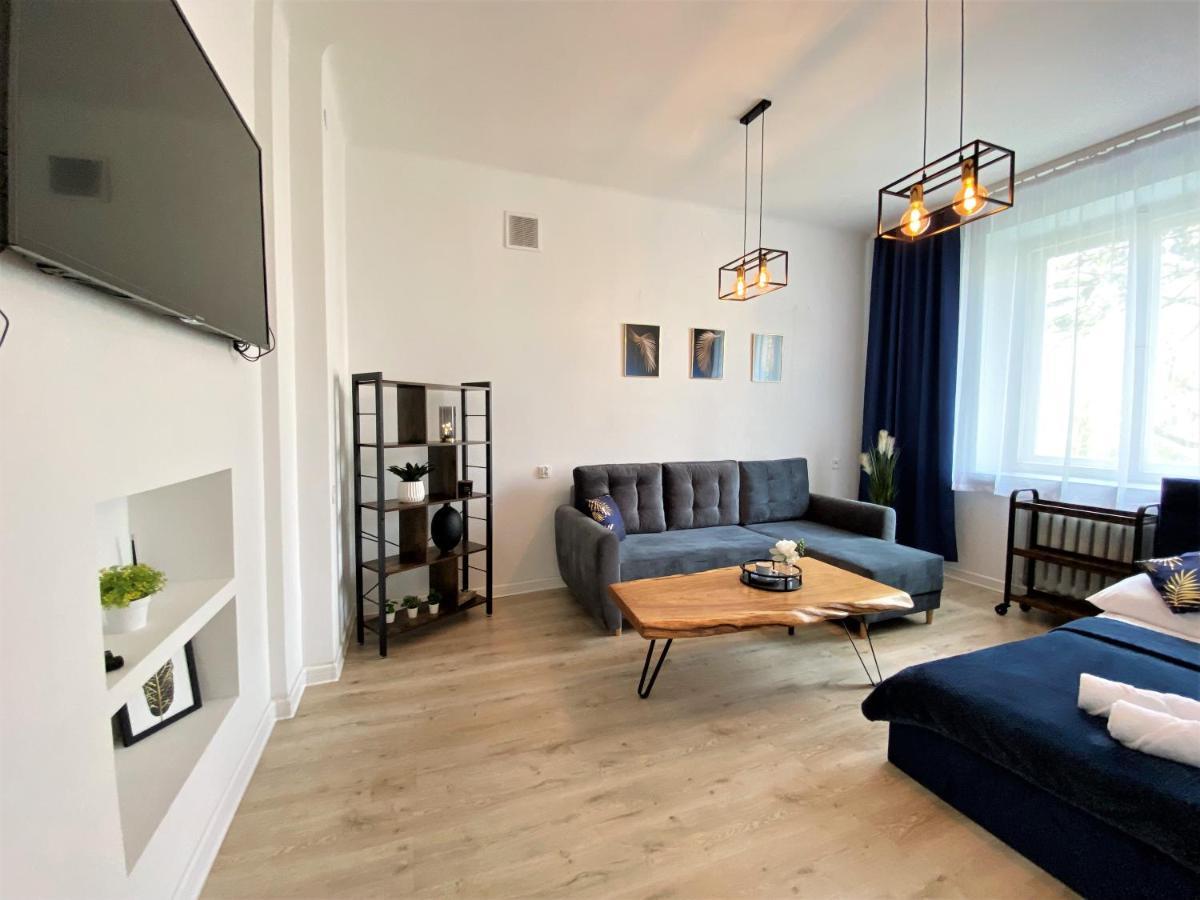 Apartament Midnight Blue Mielec Esterno foto